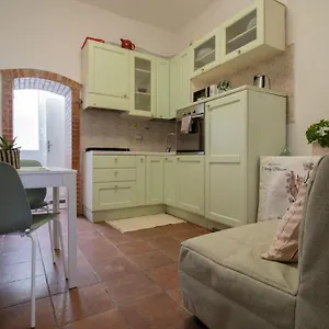 246-casa-marta-35-meters-to-the-beach-140-meters-to-the.hotelitalianriviera.com/
